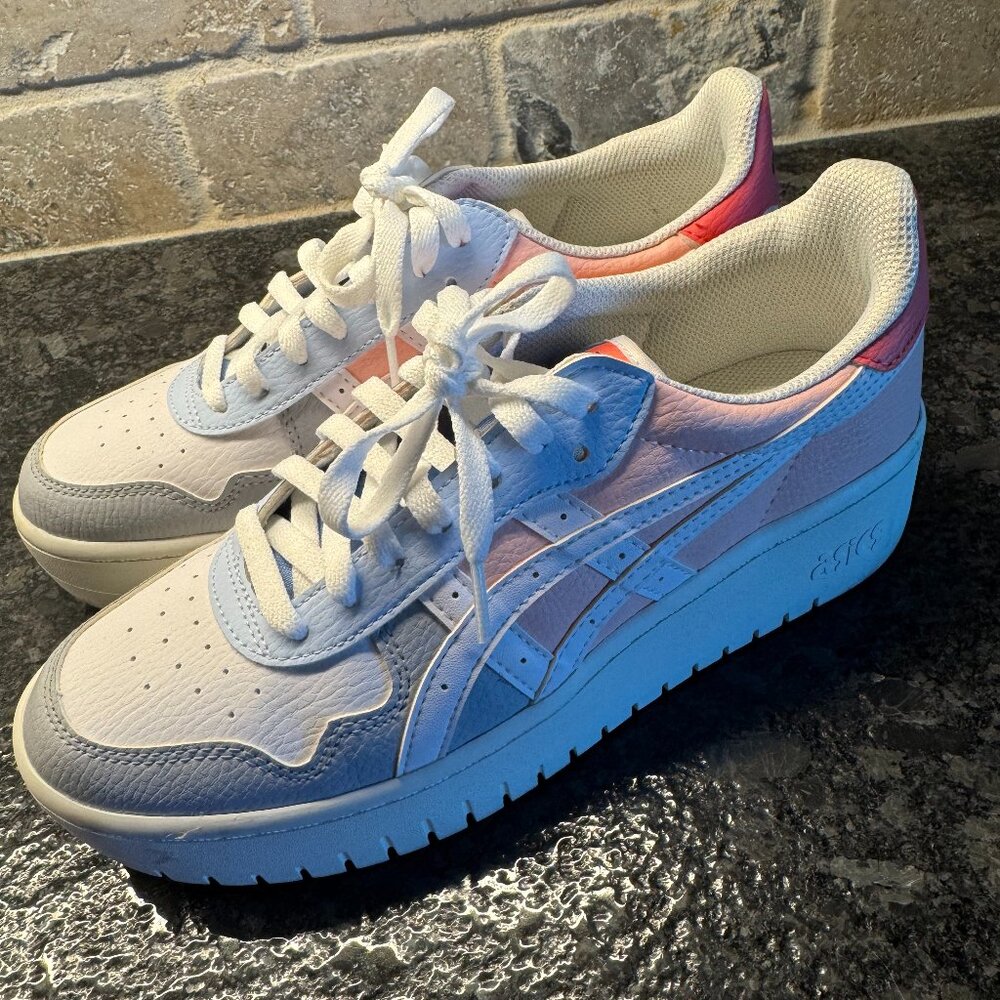 ASICS Japan S Platform women's lace up sneakers size 9 US